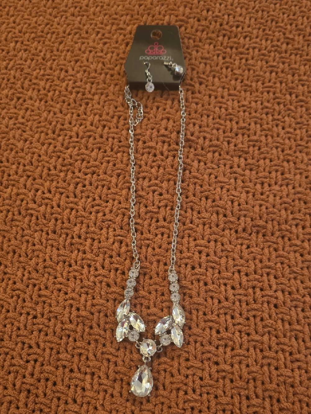 paparazzi Silver Clear Crystal Drop Necklace